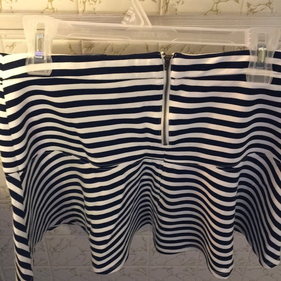 Akira Chicago Black Label Skirt - Picture 2 of 4